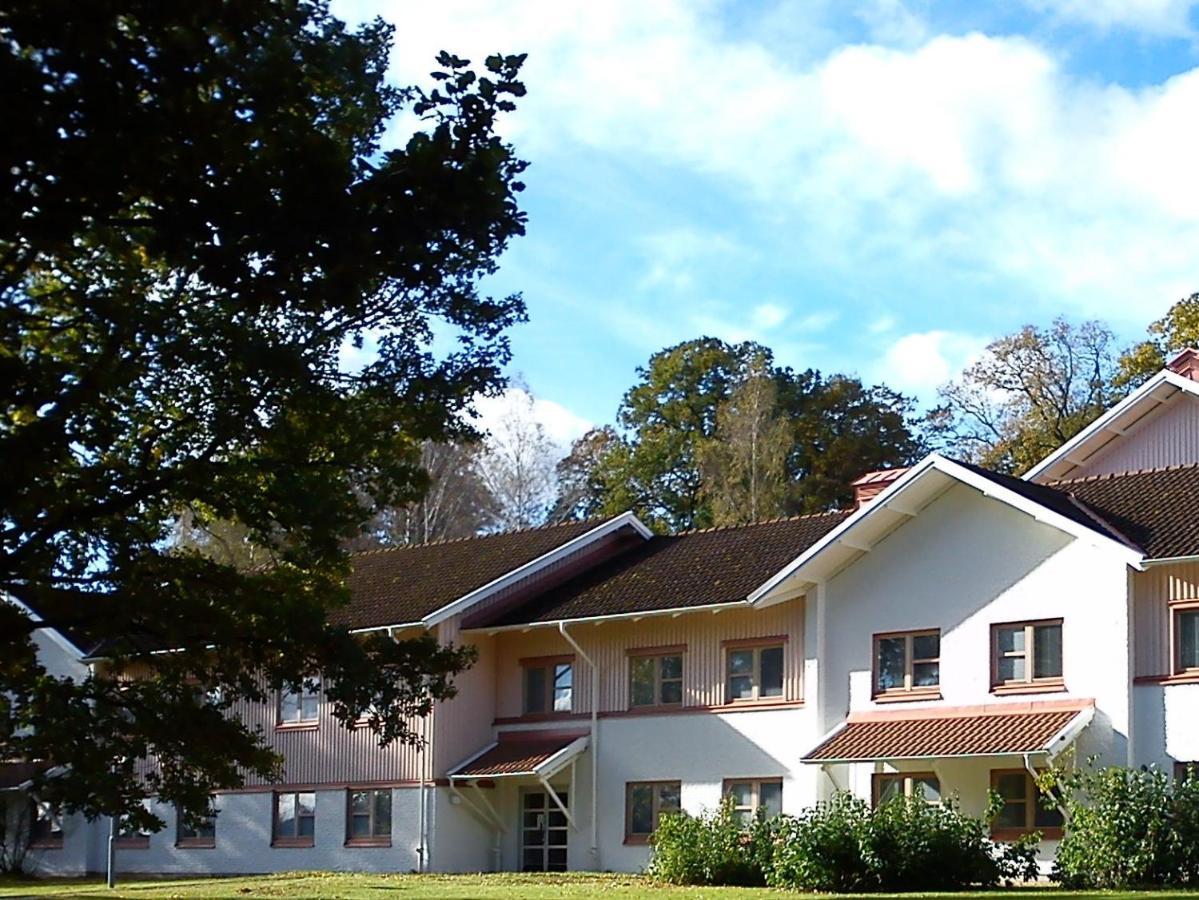 Katrinebergs Folkhoegskola B&B Vessigebro Екстериор снимка