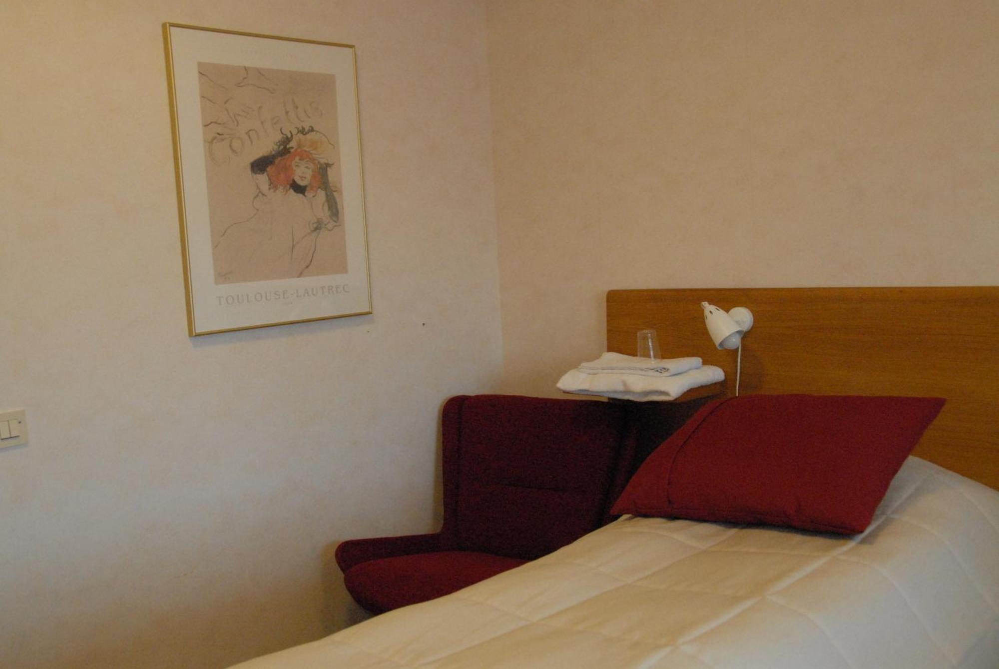 Katrinebergs Folkhoegskola B&B Vessigebro Екстериор снимка